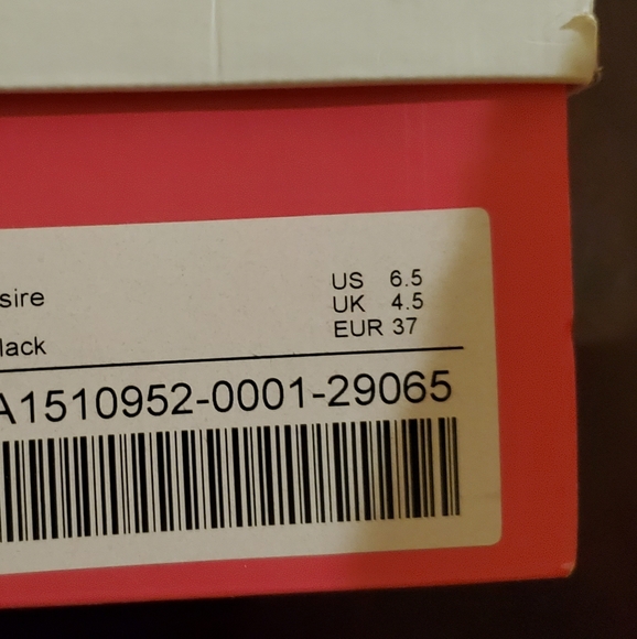 High Heels - Picture 3 of 3